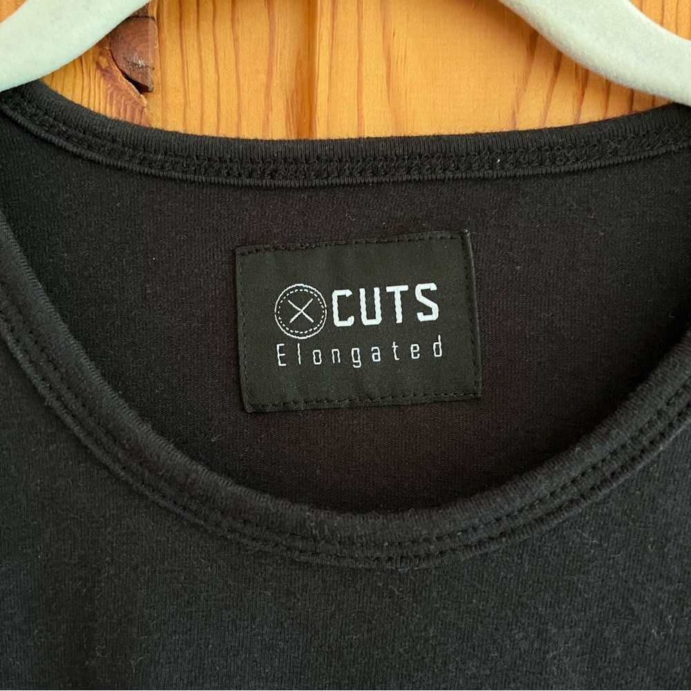 Cuts Clothing Black AO Elongated Tee - Picture 3 of 5